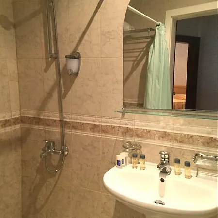 Private In Lägenhet *